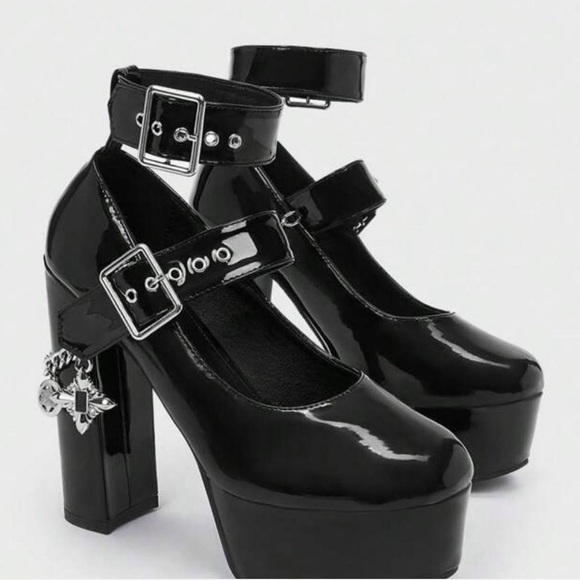 Shoes - Black Platform Chunky Mary Jane Pump with Chain Detail